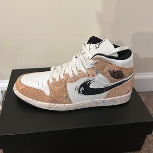Air Jordan mid Brushstrokes